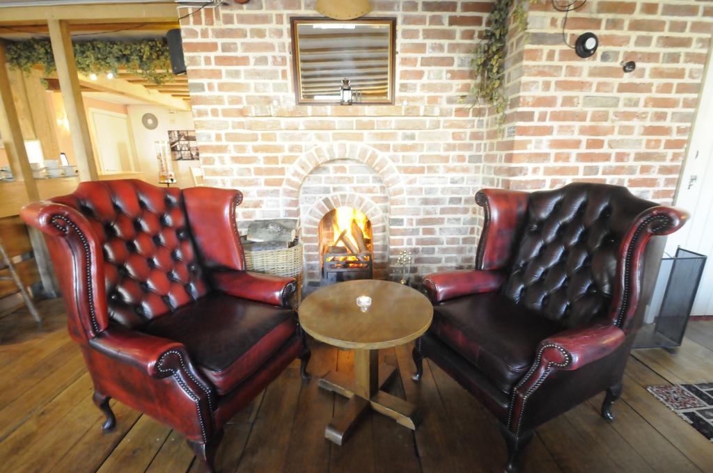 Royal Oak Hotel ホークハースト エクステリア 写真