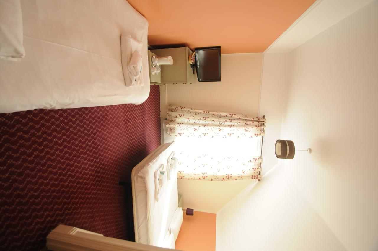 Royal Oak Hotel ホークハースト エクステリア 写真
